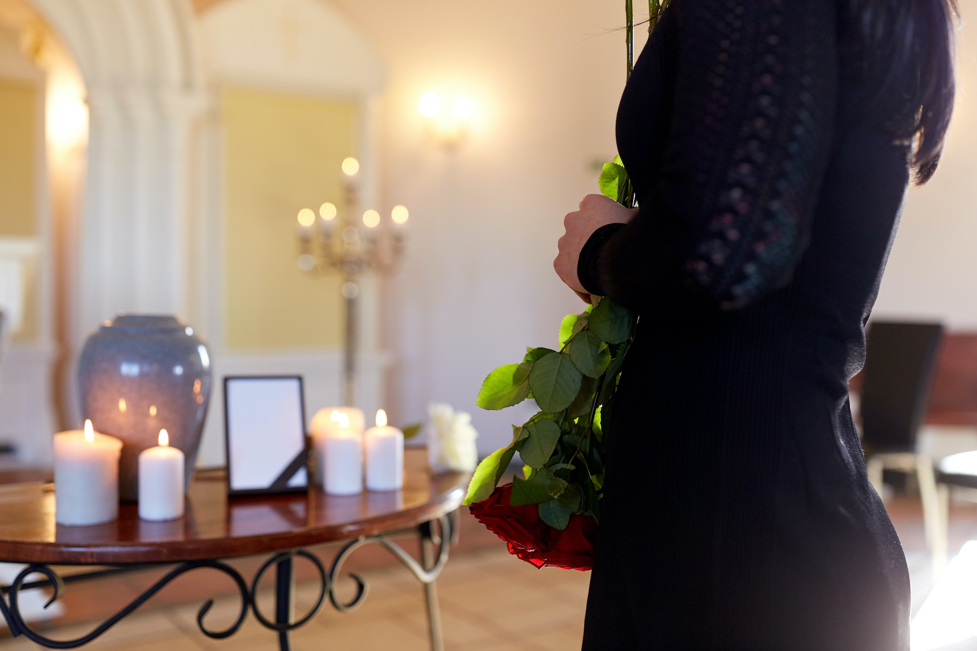 Wer bezahlt die Bestattungskosten?