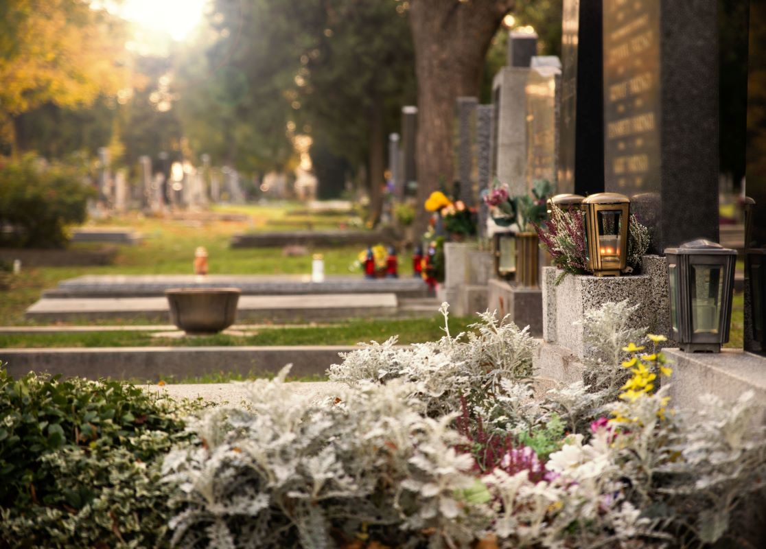 Des confessions et rites funéraires en mutation